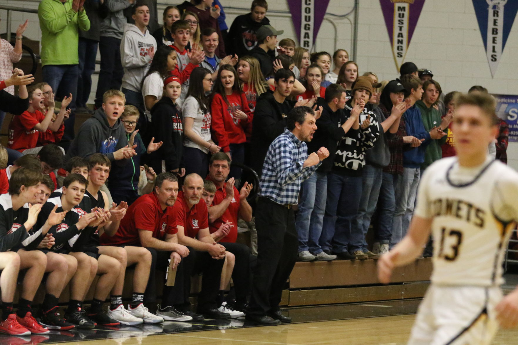 Sidelines_180.JPG